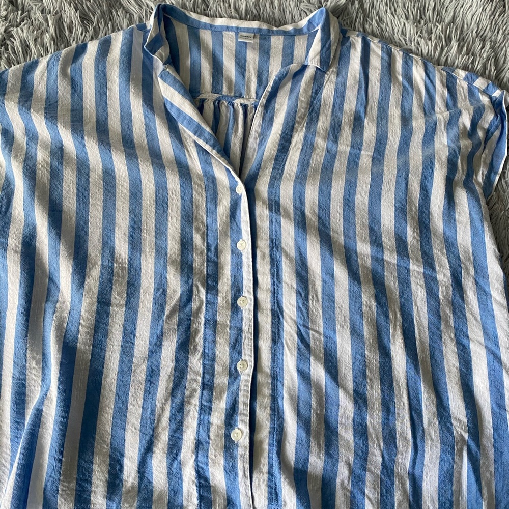 Old Navy button down